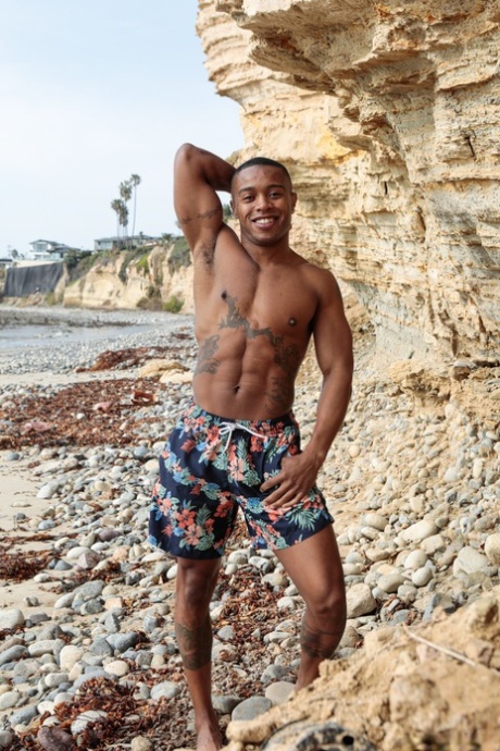Justin Matthews naked star archive