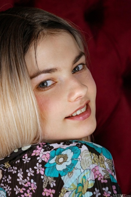 Francesca Rose star exclusive photo