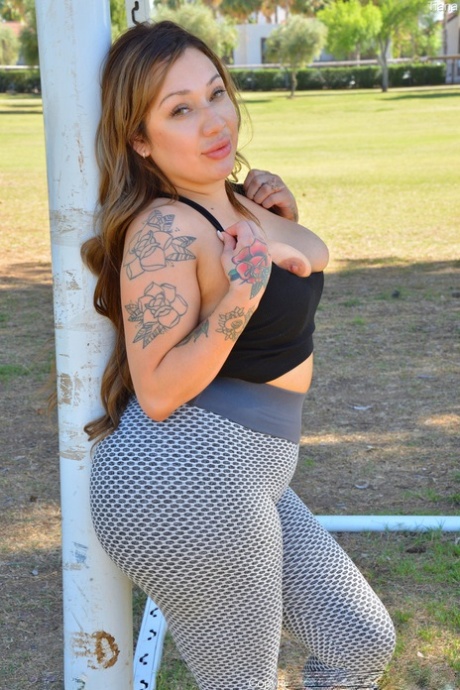 latinamerikanske yogabukser gratis sex galleri