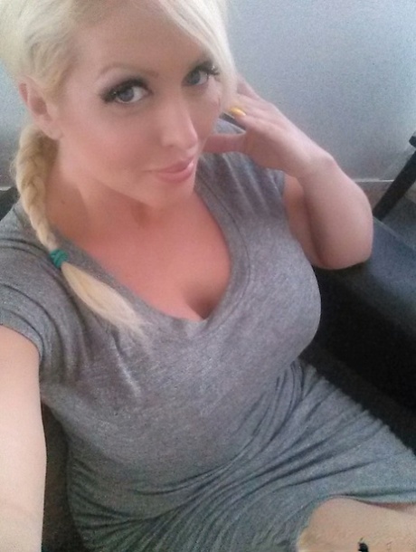 milf selfie naked photos