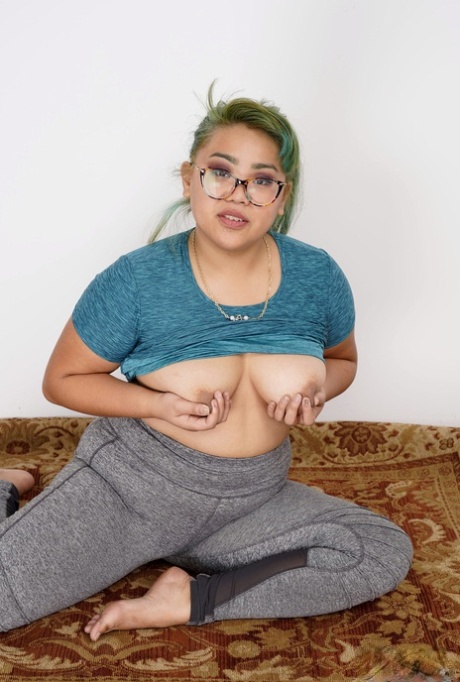 asian saggy tits free sexy picture
