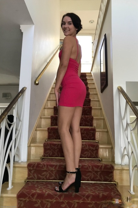 lesbica con i capelli corti molto bello galleria