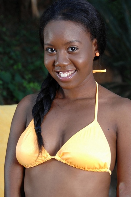 skinny ebony teen hot pictures