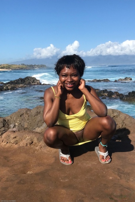 petite ebony teen beautiful porn image