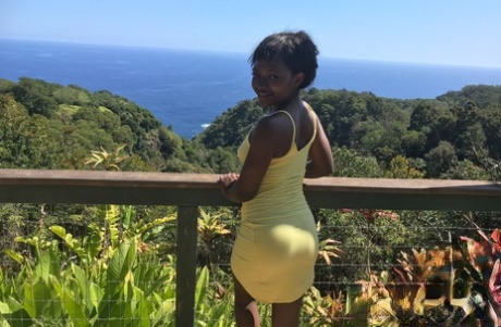 petite ebony teen beautiful xxx pic
