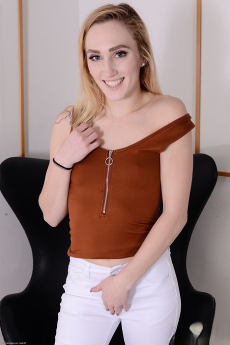Victoria Gracen perfect model pictures