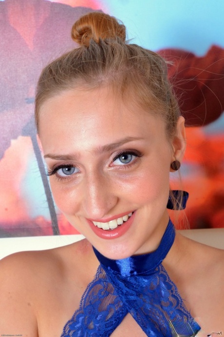 Rococo Royalle sex actress galleries