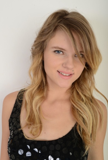 Scarlett Fever free star image