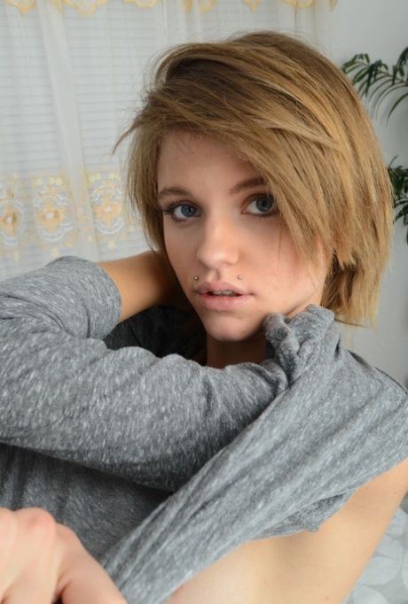 Scarlett Fever xxx star photo