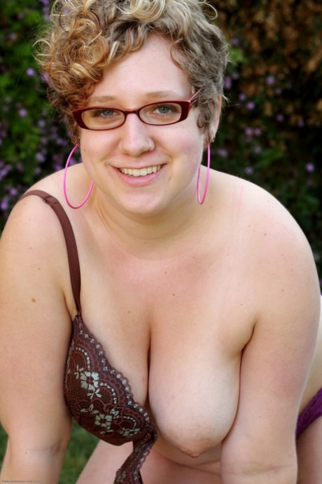 hairy nerd free porn photo