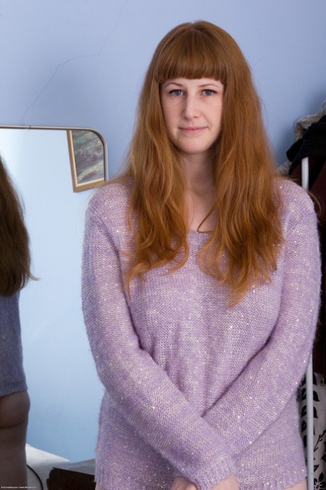 ふっくらとしたティーン セクシーヌード 画像