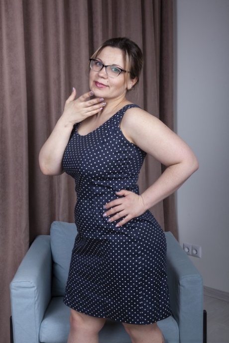 bbw glasses sexy nude archive