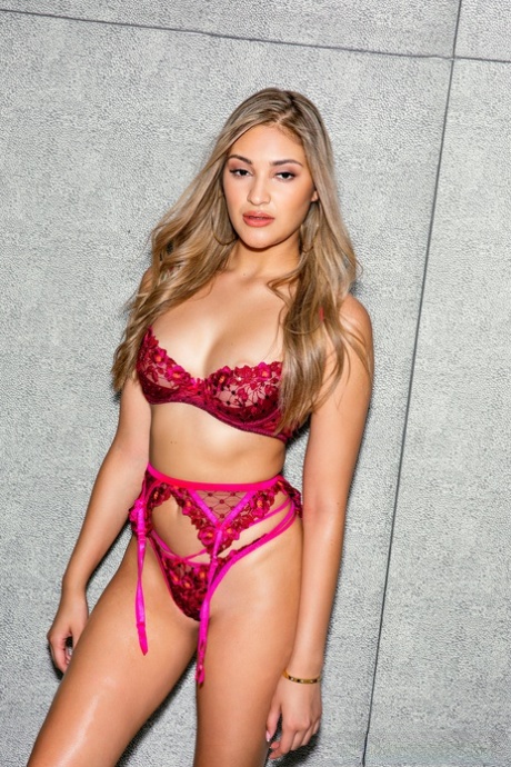 Gizelle Blanco pornstar sexy galleries