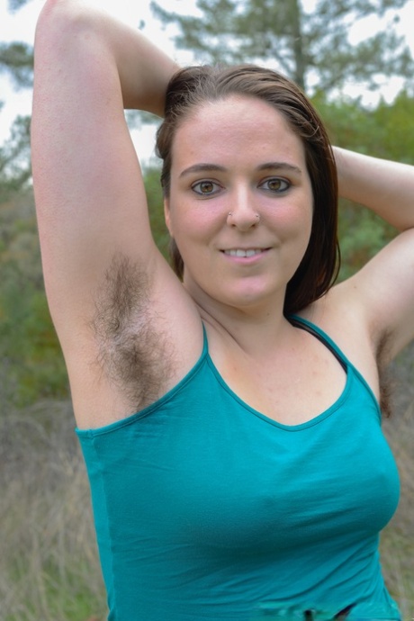 podpaží s velkými prsy nahé hd galerie