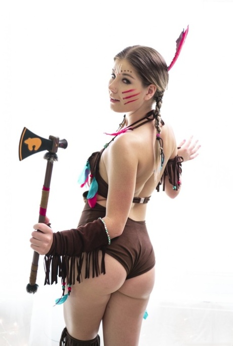Vienna Rose art model photos