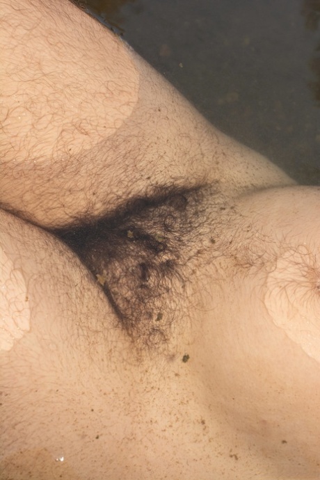 wet hairy pussy sexy nudes picture