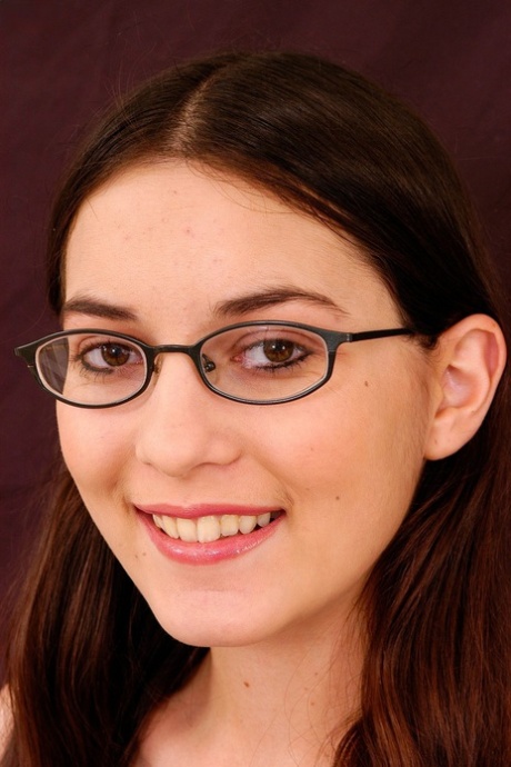Larissa Fox erotic actress image