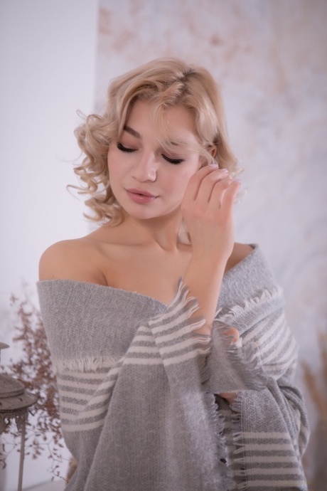 Anna Krowe nude model pics