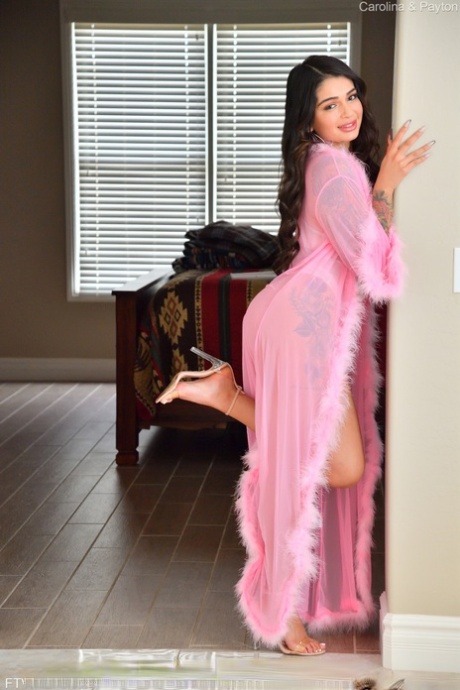 Carolina Cortez hot model pic