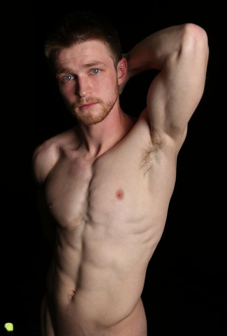 hombre solitario desnudos xxx galerías
