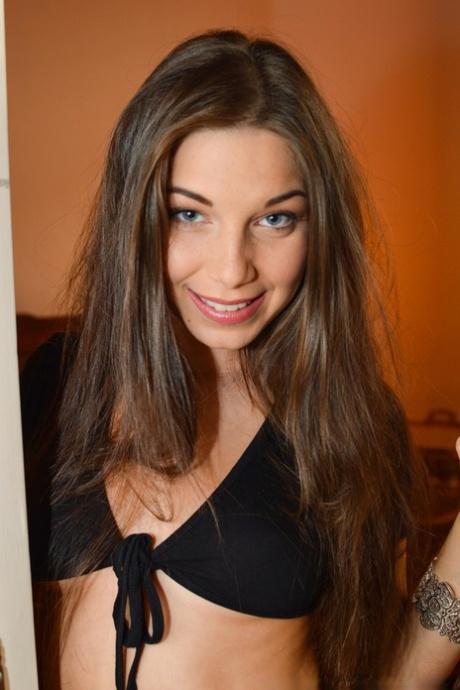 old young lesbian hot sex pics