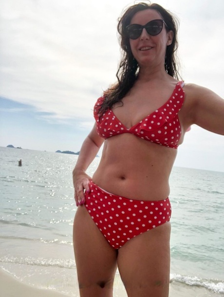 milf selfie free nude picture