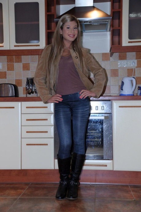 tanned adult pic