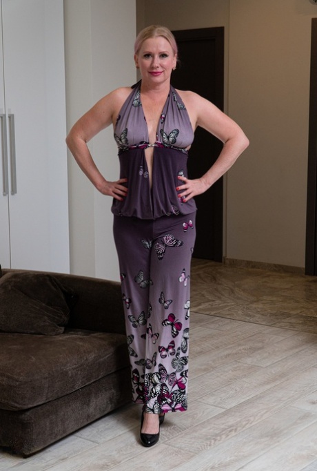 Wrex Oliver pretty pornstar gallery