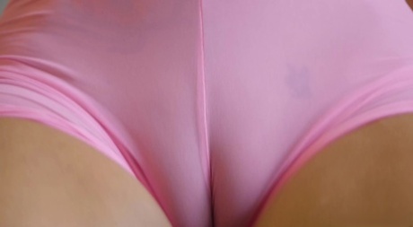 cameltoe sexy nude pics