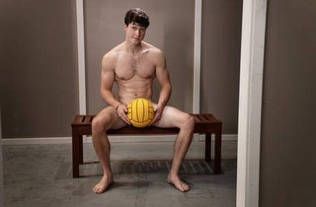Finn Harding art model photos