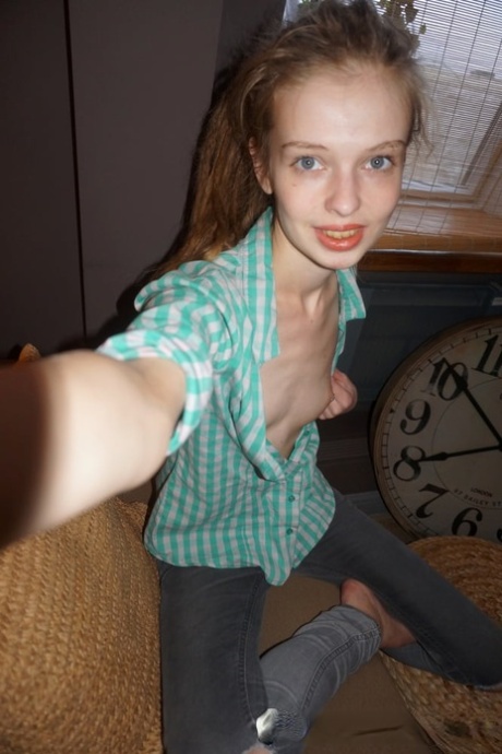 pale redhead free sex gallery
