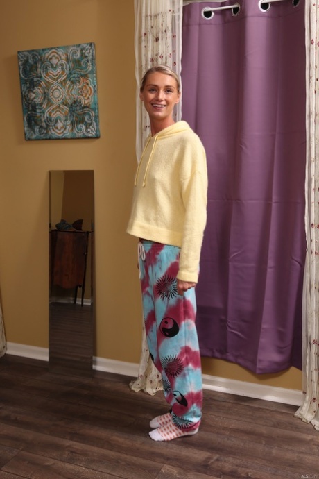 Payton Avery star hd archive