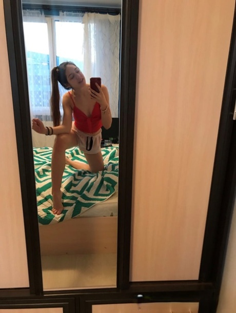 homemade teen beautiful nude photo
