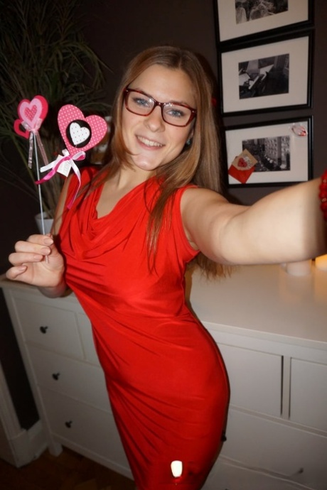 Bella Moore pornstar sexy pics