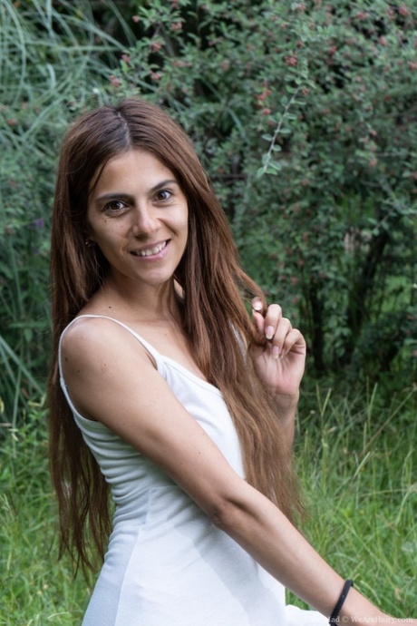Alice Mad naked pornstar pictures