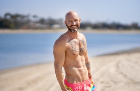 gay outdoor beautiful photos