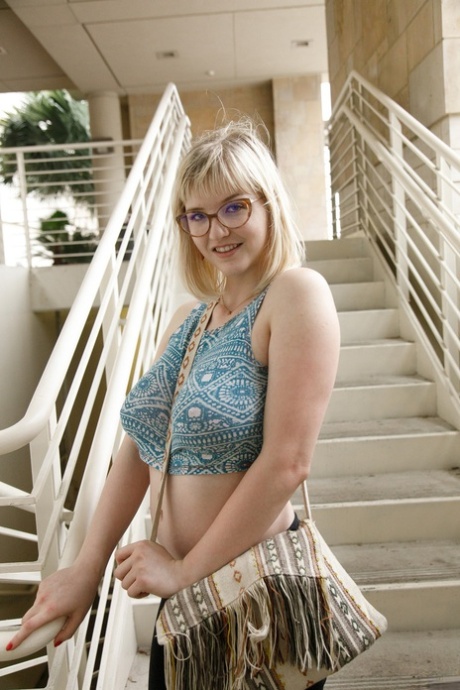 milf glasses beautiful porn photos