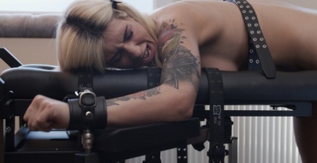 Blondine bdsm beste nette galerie