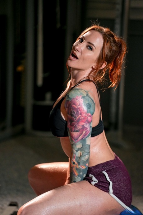 gym art nude galleries