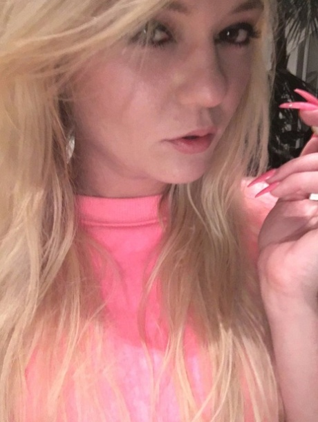 amateur selfie hd gallery