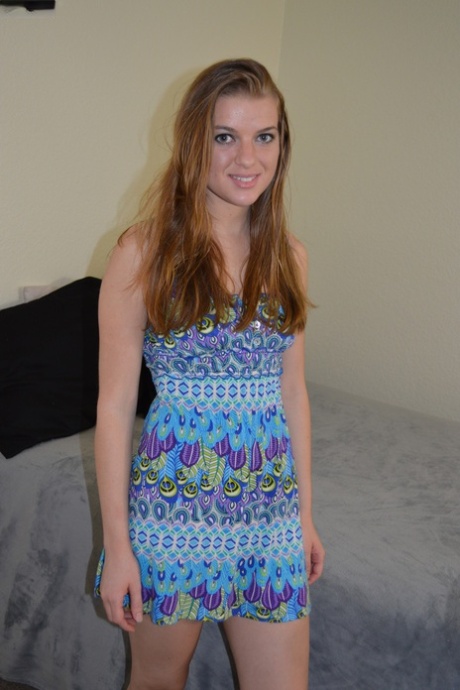 redhead babe free img