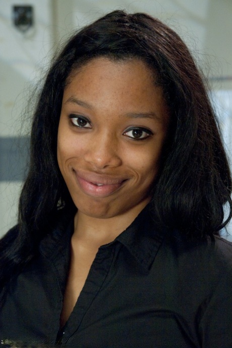 ebony face nudes image