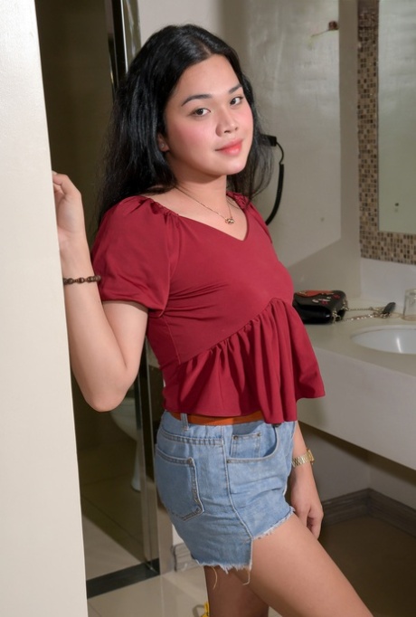 drobna ladyboy idealny xxx obraz