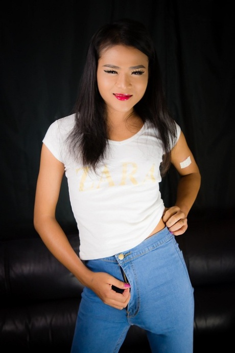 shemale jeans sexy nudes photos