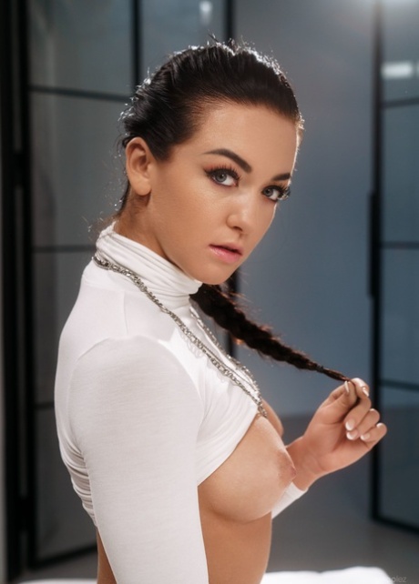 Lovita Fate star gallery
