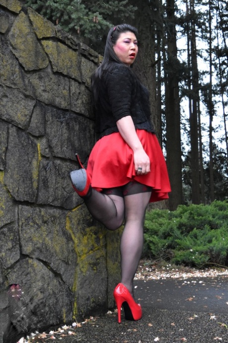 tacones altos de transexual arriba imagen