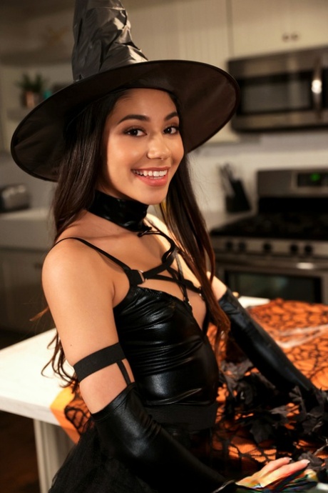 Gianna Grey pretty pornstar photo