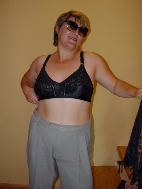 chubby short hair free xxx pics