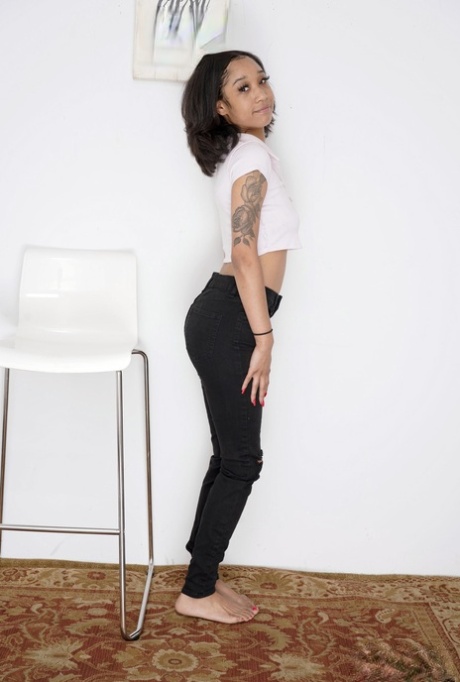 latina solo beautiful naked image