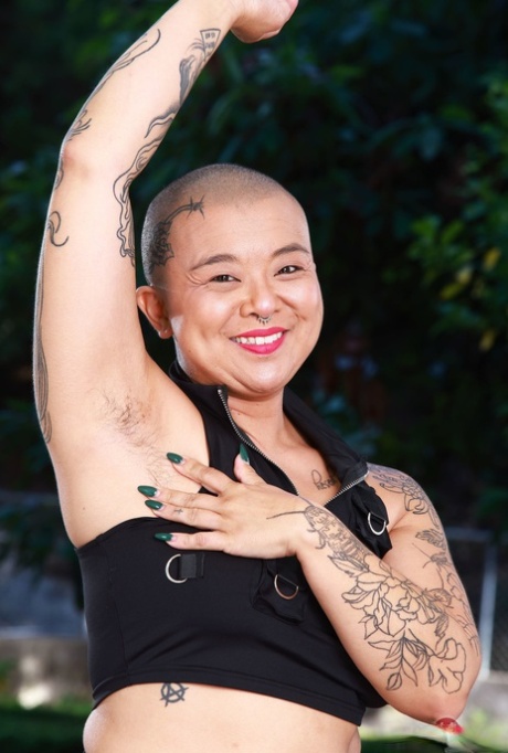 肛门拳交 裸體藝術 圖片